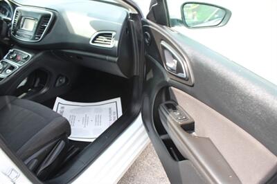 2015 Chrysler 200 Limited   - Photo 13 - Tulsa, OK 74112