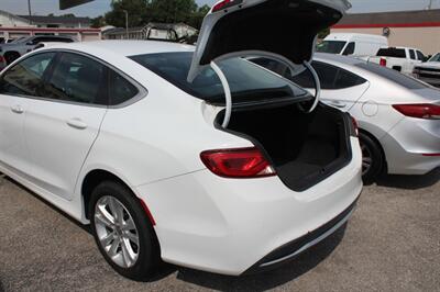 2015 Chrysler 200 Limited   - Photo 4 - Tulsa, OK 74112