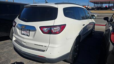 2014 Chevrolet Traverse LS   - Photo 5 - Tulsa, OK 74112