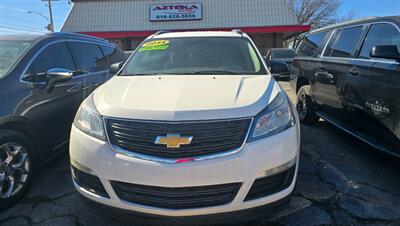 2014 Chevrolet Traverse LS   - Photo 2 - Tulsa, OK 74112
