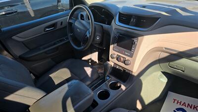 2014 Chevrolet Traverse LS   - Photo 9 - Tulsa, OK 74112