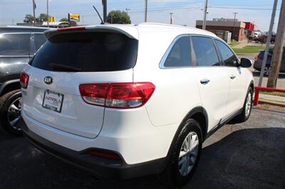 2017 Kia Sorento LX V6   - Photo 7 - Tulsa, OK 74112
