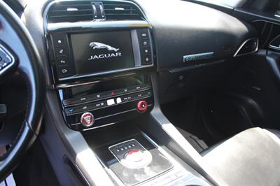 2017 Jaguar F-PACE 35t Premium   - Photo 21 - Tulsa, OK 74112