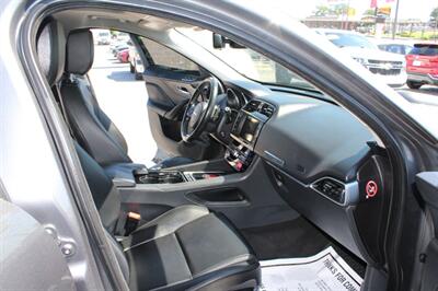 2017 Jaguar F-PACE 35t Premium   - Photo 36 - Tulsa, OK 74112