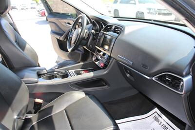 2017 Jaguar F-PACE 35t Premium   - Photo 31 - Tulsa, OK 74112