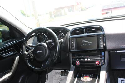 2017 Jaguar F-PACE 35t Premium   - Photo 17 - Tulsa, OK 74112