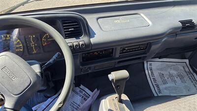 2006 Isuzu NPR - Photo 6 - Tulsa, OK 74112