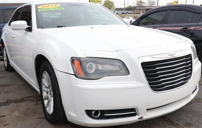 2011 Chrysler 300 Series Touring   - Photo 3 - Tulsa, OK 74112