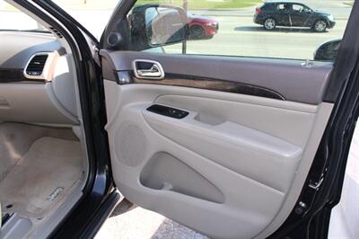 2012 Jeep Grand Cherokee Latitude   - Photo 15 - Tulsa, OK 74112