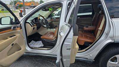 2011 Jeep Grand Cherokee Overland Summit - Photo 16 - Tulsa, OK 74112