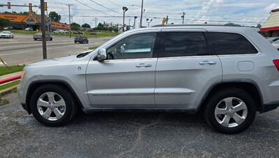 2011 Jeep Grand Cherokee Overland Summit - Photo 2 - Tulsa, OK 74112