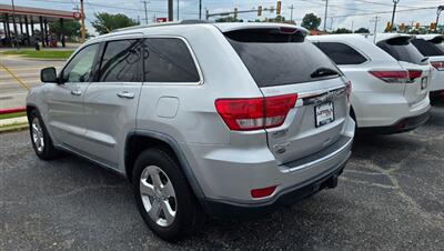 2011 Jeep Grand Cherokee Overland Summit - Photo 3 - Tulsa, OK 74112
