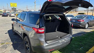 2020 Chevrolet Traverse LS   - Photo 13 - Tulsa, OK 74112