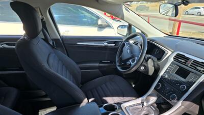 2013 Ford Fusion Hybrid SE   - Photo 8 - Tulsa, OK 74112