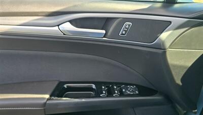 2013 Ford Fusion Hybrid SE   - Photo 27 - Tulsa, OK 74112