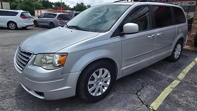 2010 Chrysler Town & Country Touring Plus   - Photo 2 - Tulsa, OK 74112