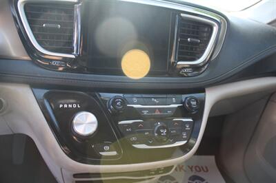 2017 Chrysler Pacifica Limited   - Photo 47 - Tulsa, OK 74112