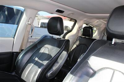 2017 Chrysler Pacifica Limited   - Photo 43 - Tulsa, OK 74112