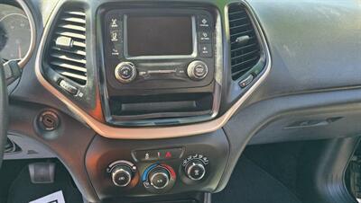 2018 Jeep Cherokee North   - Photo 5 - Tulsa, OK 74112