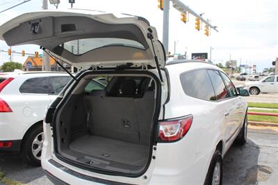 2015 Chevrolet Traverse LS   - Photo 11 - Tulsa, OK 74112