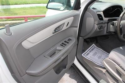 2015 Chevrolet Traverse LS   - Photo 28 - Tulsa, OK 74112