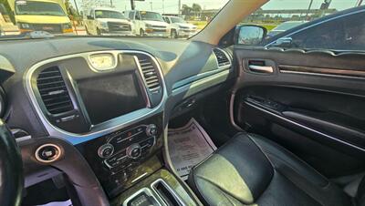 2017 Chrysler 300C - Photo 12 - Tulsa, OK 74112