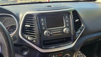 2015 Jeep Cherokee Sport - Photo 24 - Tulsa, OK 74112