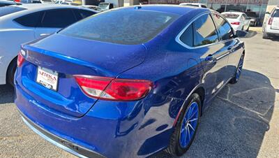 2015 Chrysler 200 Limited - Photo 5 - Tulsa, OK 74112