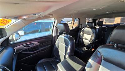 2021 Chevrolet Traverse LT Leather   - Photo 24 - Tulsa, OK 74112