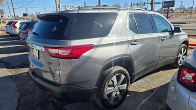 2021 Chevrolet Traverse LT Leather   - Photo 6 - Tulsa, OK 74112