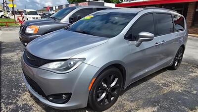2019 Chrysler Pacifica Touring Plus - Photo 2 - Tulsa, OK 74112