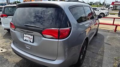 2019 Chrysler Pacifica Touring Plus - Photo 5 - Tulsa, OK 74112