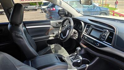 2015 Toyota Highlander LE   - Photo 14 - Tulsa, OK 74112