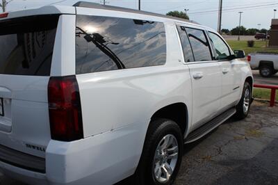 2017 Chevrolet Suburban LT   - Photo 24 - Tulsa, OK 74112