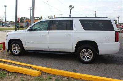 2017 Chevrolet Suburban LT   - Photo 2 - Tulsa, OK 74112