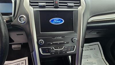 2020 Ford Fusion SEL   - Photo 14 - Tulsa, OK 74112