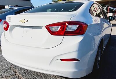 2018 Chevrolet Cruze LS Auto   - Photo 4 - Tulsa, OK 74112