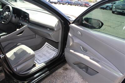 2022 Hyundai ELANTRA SEL   - Photo 12 - Tulsa, OK 74112