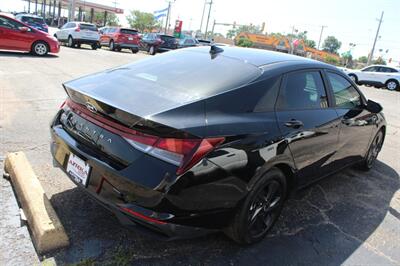 2022 Hyundai ELANTRA SEL   - Photo 7 - Tulsa, OK 74112