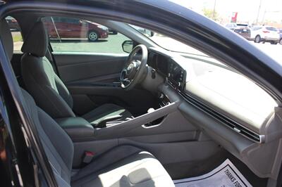 2022 Hyundai ELANTRA SEL   - Photo 10 - Tulsa, OK 74112