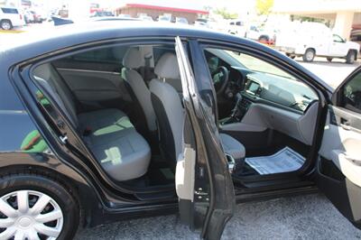 2018 Hyundai ELANTRA LE   - Photo 13 - Tulsa, OK 74112