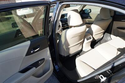 2017 Honda Accord Hybrid EX-L - Photo 17 - Tulsa, OK 74112