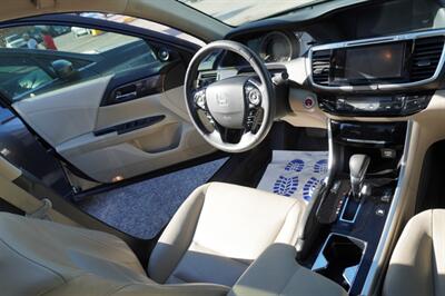 2017 Honda Accord Hybrid EX-L - Photo 16 - Tulsa, OK 74112