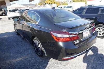 2017 Honda Accord Hybrid EX-L - Photo 5 - Tulsa, OK 74112