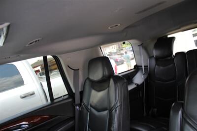 2015 Cadillac Escalade Luxury   - Photo 9 - Tulsa, OK 74112