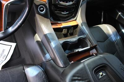 2015 Cadillac Escalade Luxury   - Photo 17 - Tulsa, OK 74112
