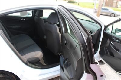 2019 Chevrolet Cruze LS   - Photo 9 - Tulsa, OK 74112
