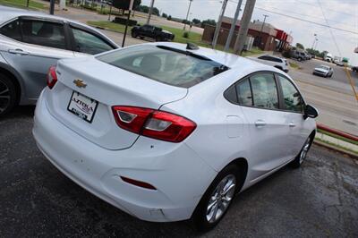 2019 Chevrolet Cruze LS   - Photo 23 - Tulsa, OK 74112