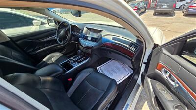 2016 INFINITI Q70 3.7   - Photo 11 - Tulsa, OK 74112