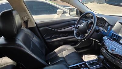 2016 INFINITI Q70 3.7   - Photo 9 - Tulsa, OK 74112